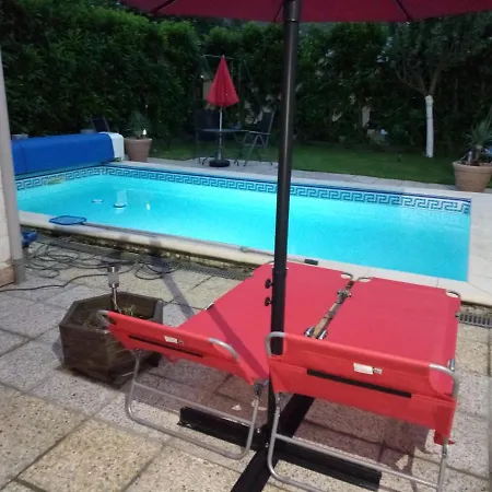 Neuf à - Près De La France - Détente