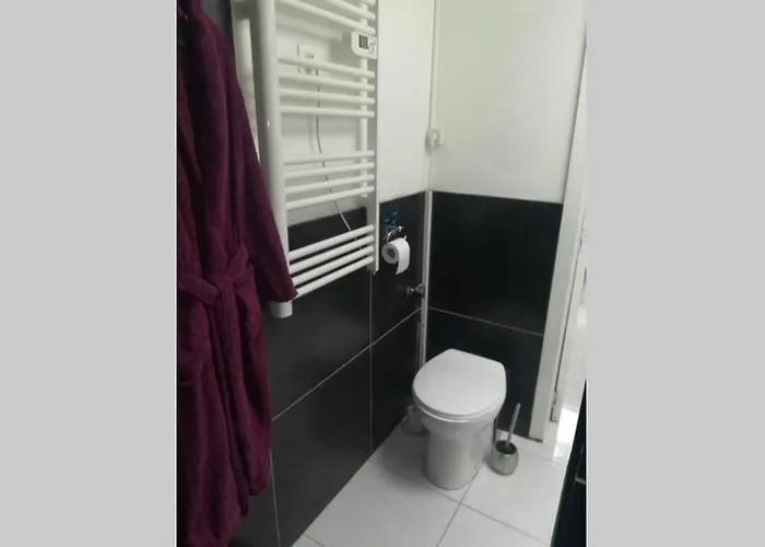 Neuf A - Pres De La France - Sejour Detente